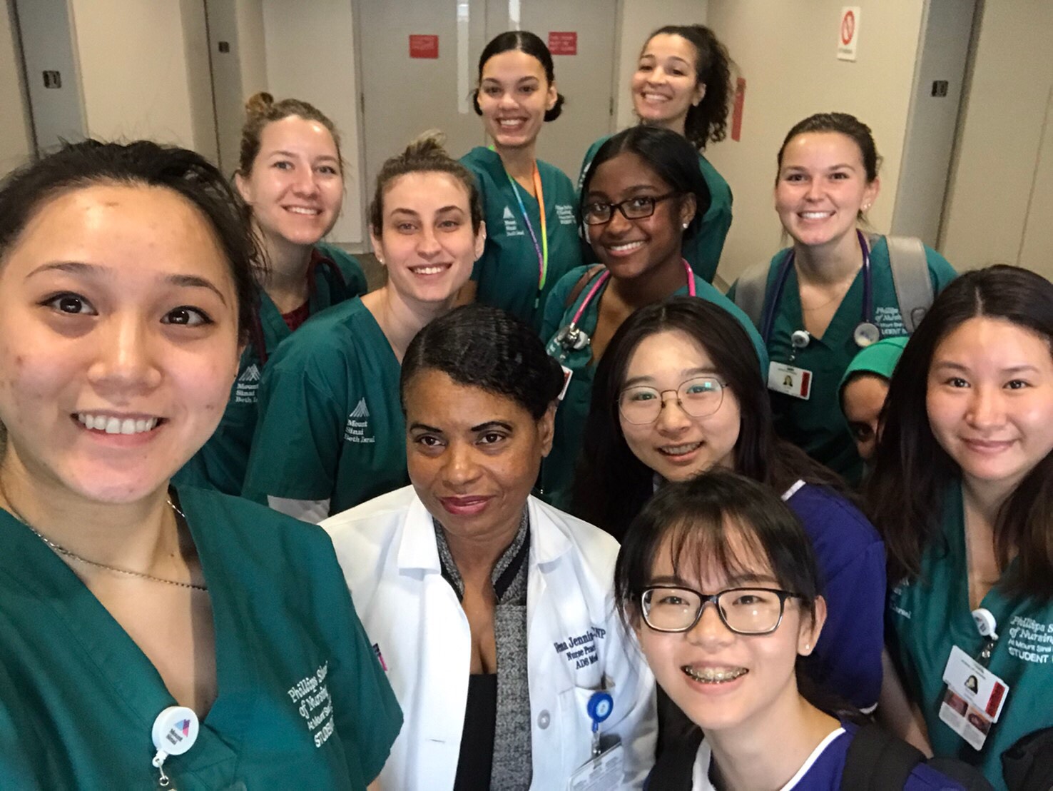 大葉大學護理系學生到美國紐約西奈山醫療體系實習。